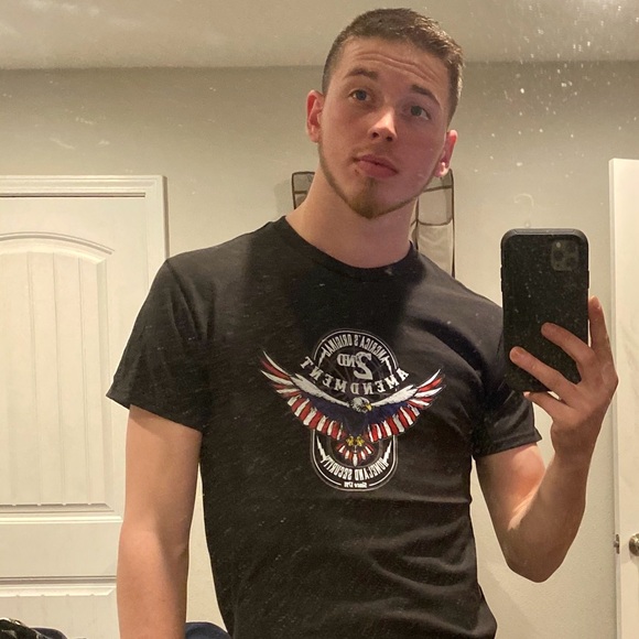 Meet your Posher, Crystal & Tyler - Picture 4 of 7